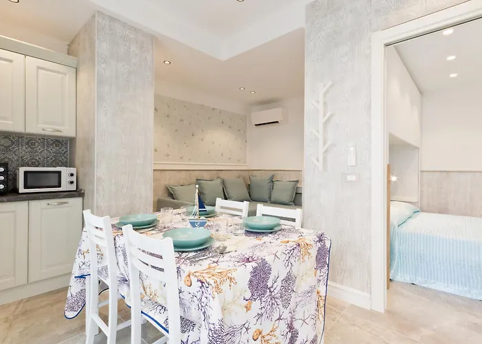 Διαμέρισμα Sovramare - & *