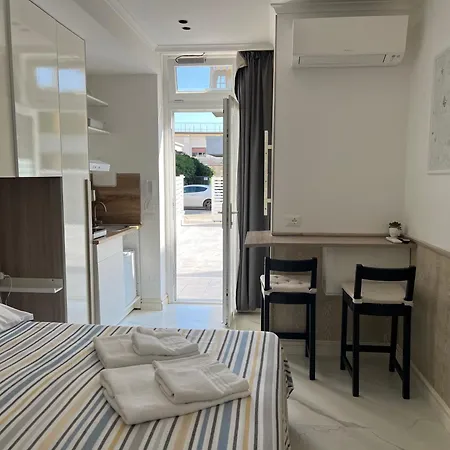 Sovramare - Rooms&apartments *