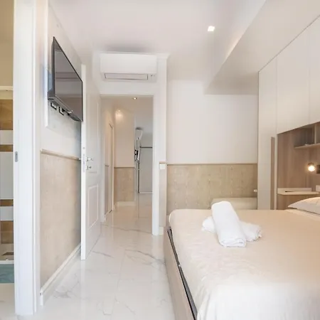 Apartman Sovramare - & *