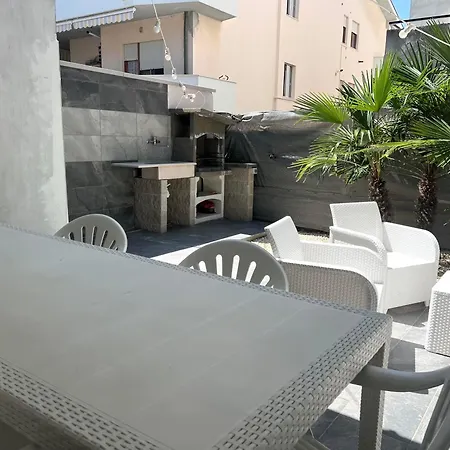 Sovramare - Rooms&apartments *