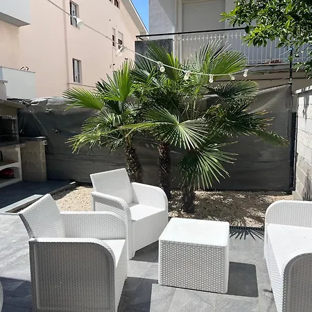 Apartment Sovramare - Rooms&apartments *