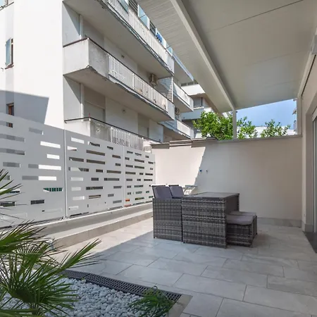 Sovramare - Rooms&apartments *